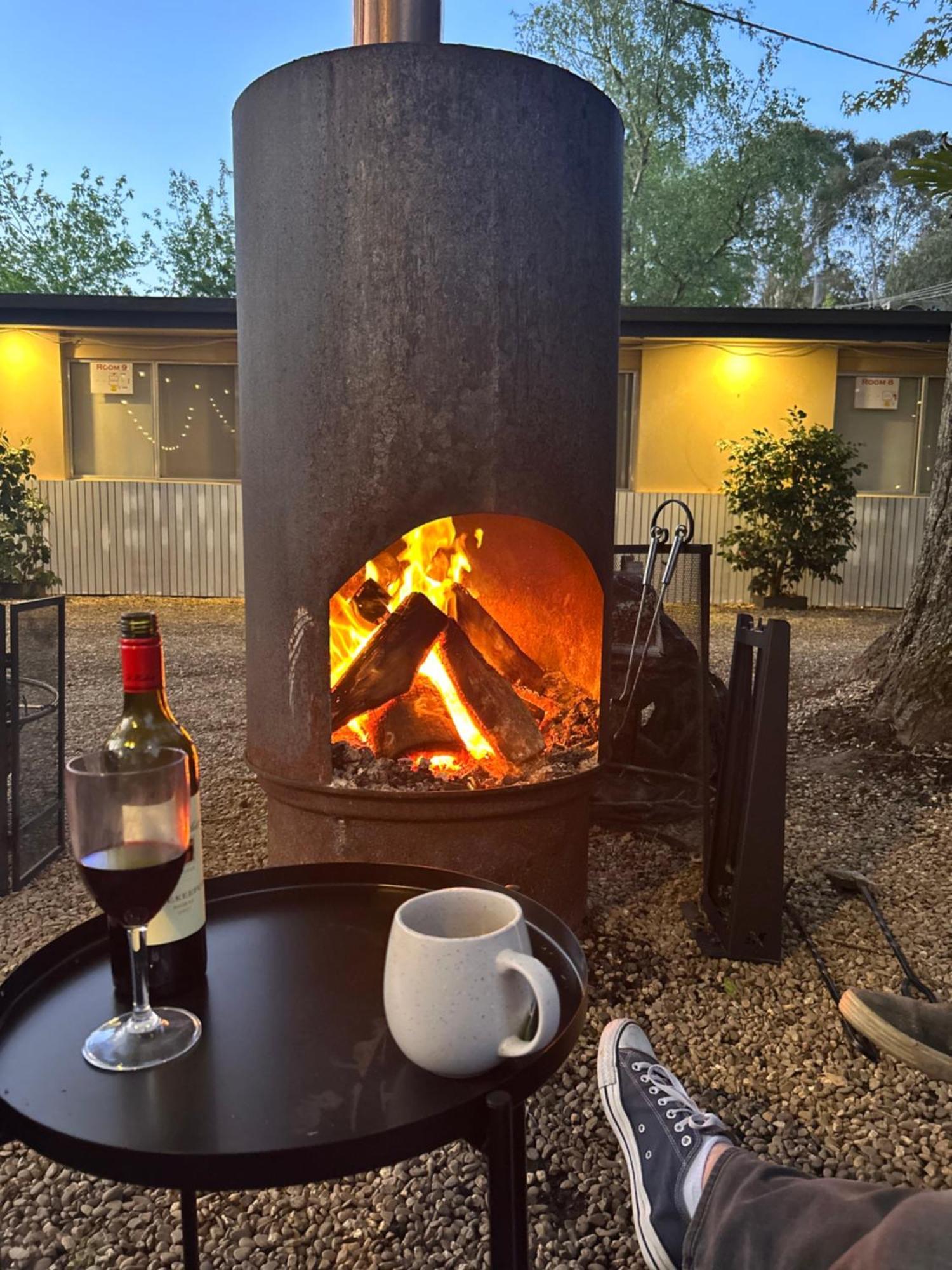 Adina Lodge Holiday Apartments Bright Bagian luar foto