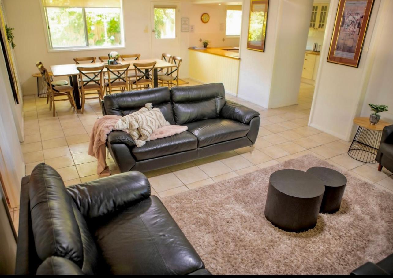 Adina Lodge Holiday Apartments Bright Ruang foto