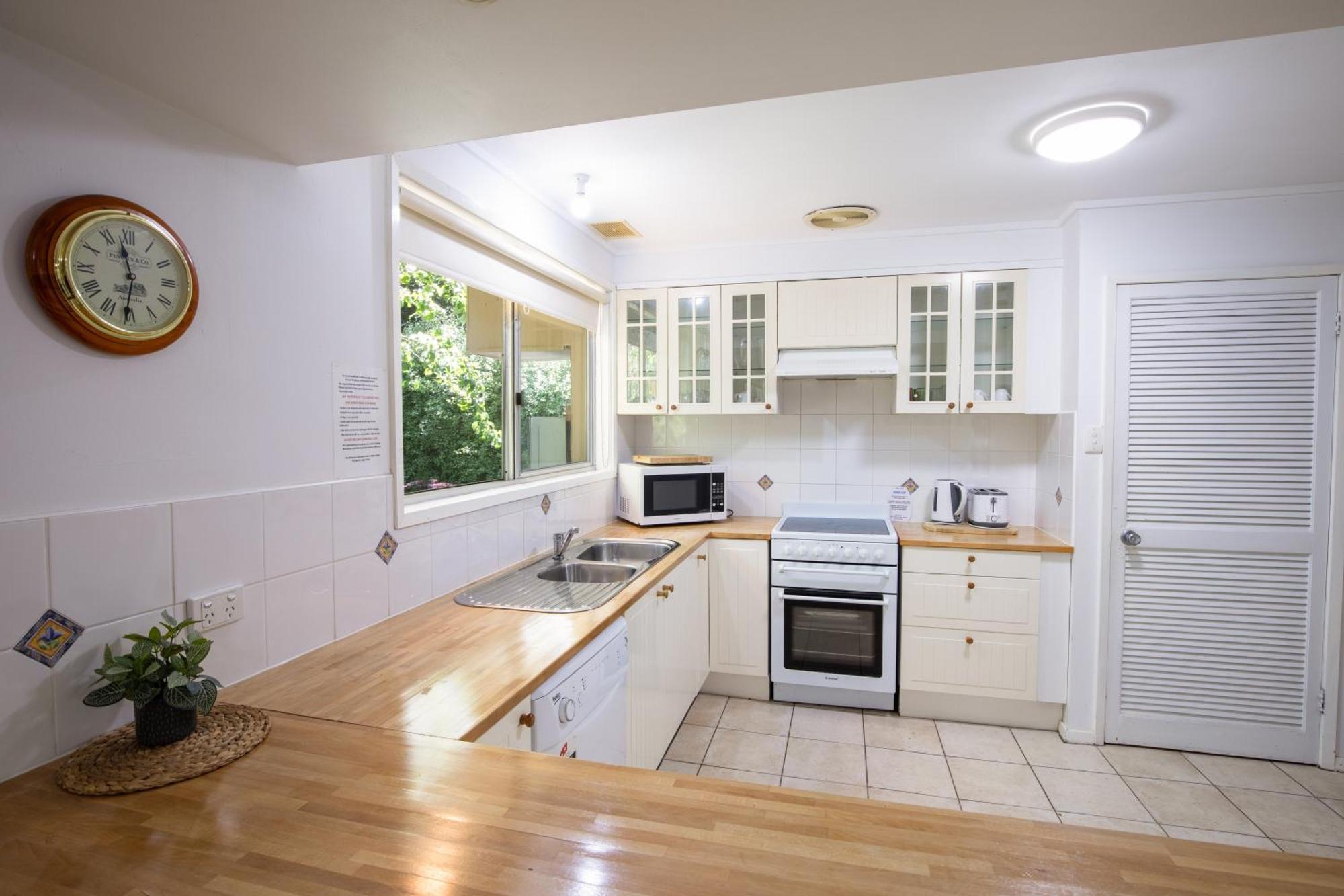 Adina Lodge Holiday Apartments Bright Ruang foto